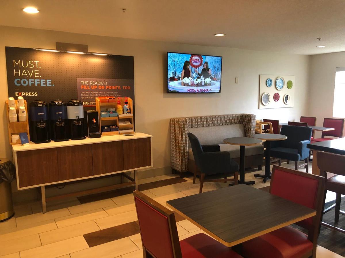 Holiday Inn Express Mt. Vernon By Ihg Mount Vernon Exterior foto